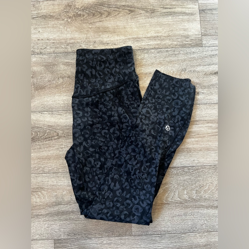 Lululemon base pace leggings